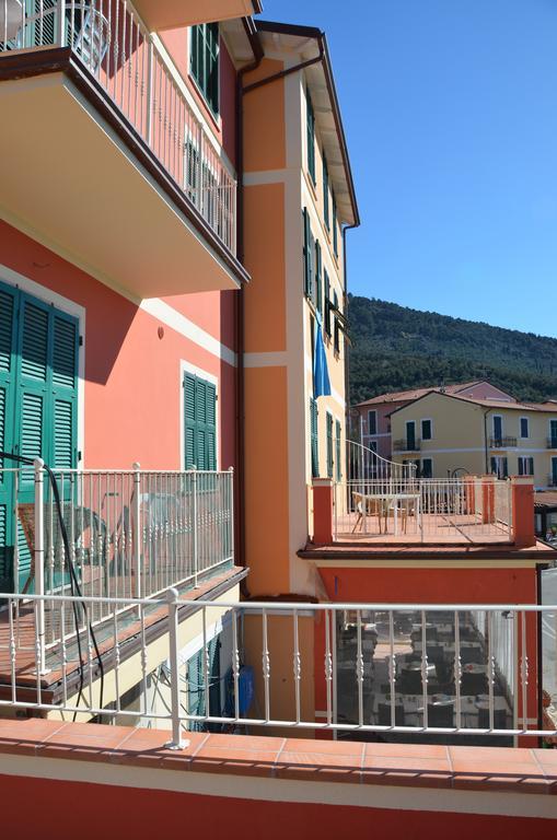 Gambero Nero Hotel Tellaro Buitenkant foto